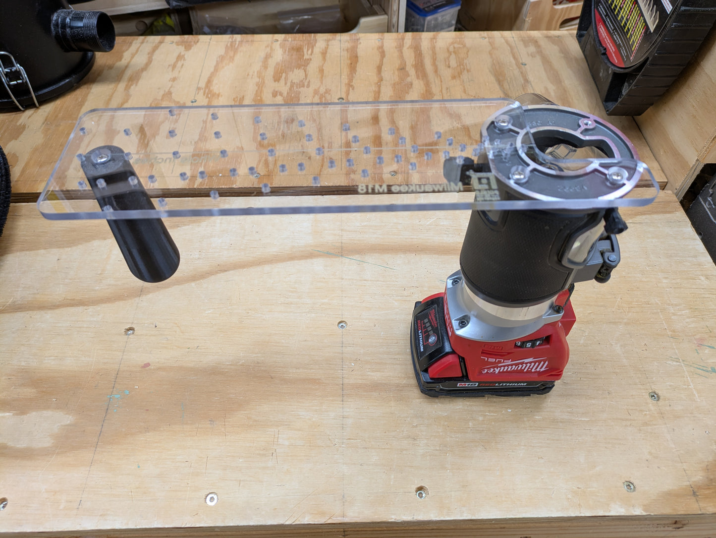 Circle jig for Milwaukee 2723-20 M18 FUEL compact router top view